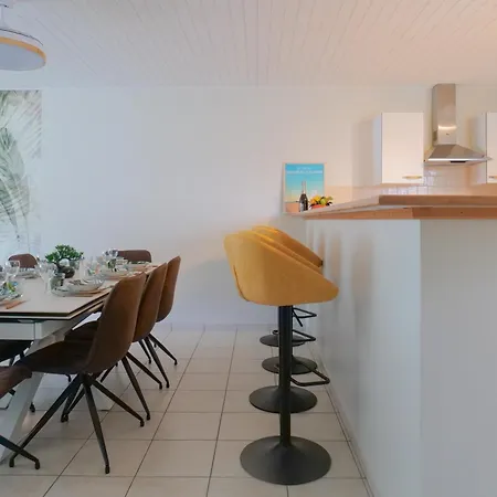Jolie Et Grande Maison Renovee Quartier Le Hameau Des Pins - 8 Personnes Holiday home